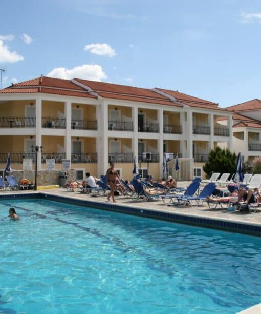 Προσφορές για το ξενοδοχείο Village Inn Studios& Family Apartments